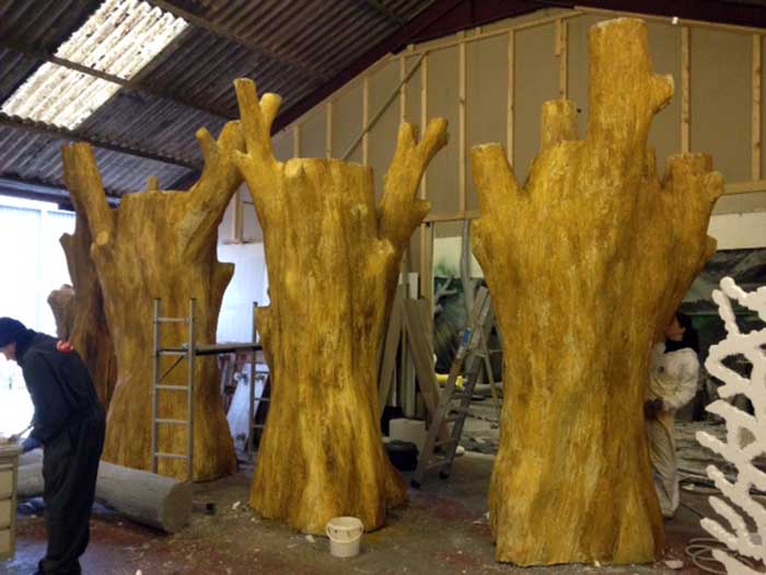 泡沫仿真樹制作方法.jpg 泡沫仿真樹制作方法