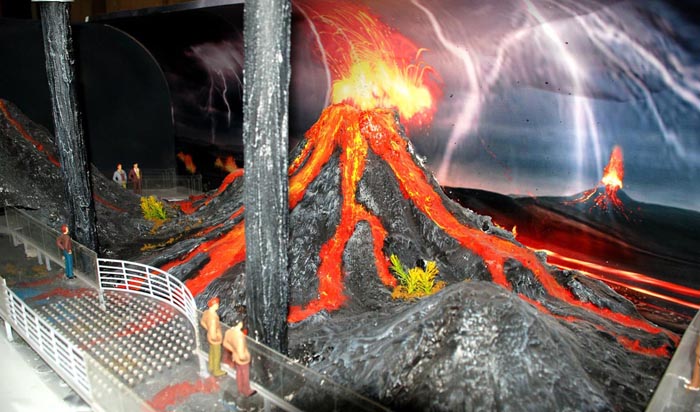 仿真火山.jpg 仿真火山