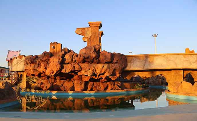 塑石假山制作.jpg 塑石假山制作