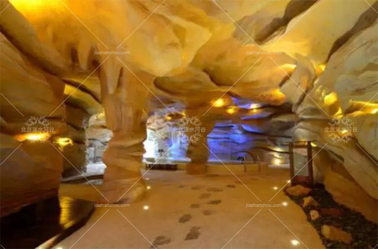 仿真山洞主題裝修.jpg 仿真山洞主題裝修