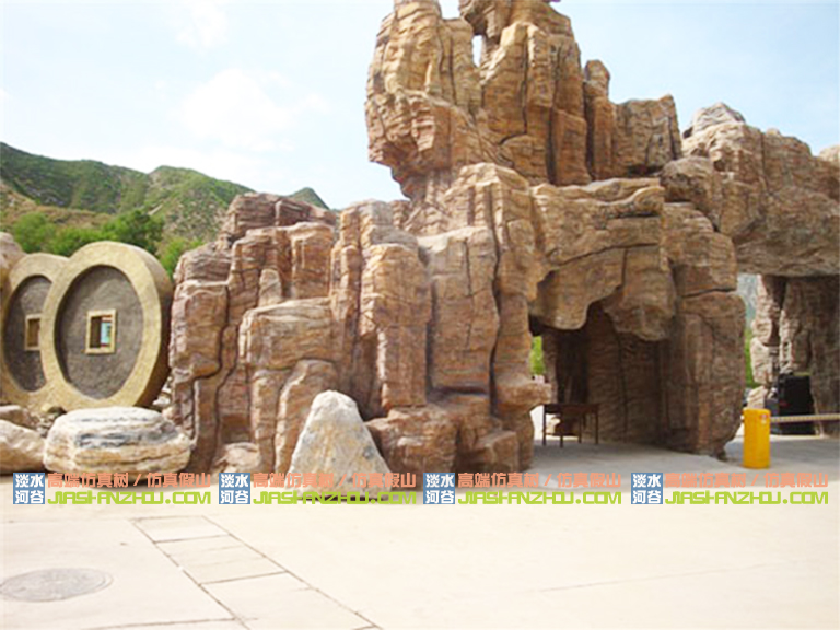 水泥假山.jpg 水泥假山