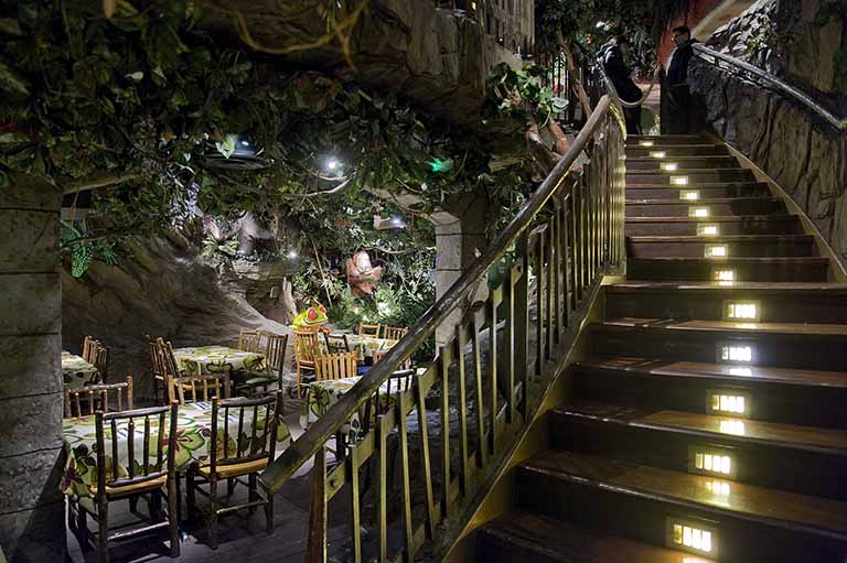 室內仿真假樹.jpg 室內仿真假樹