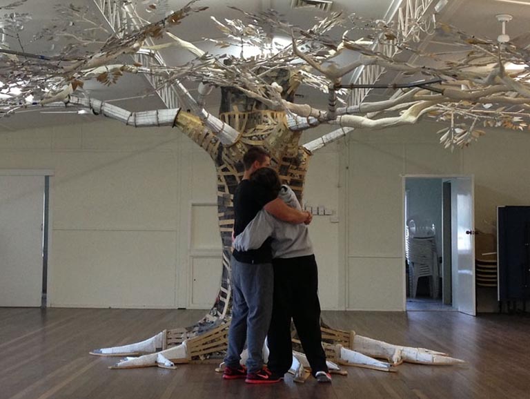 塑料仿真樹皮.jpg 塑料仿真樹皮