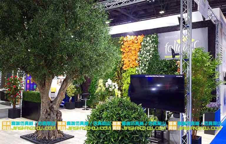 1587344382728696.jpg Dubai_tradeshow.jpg