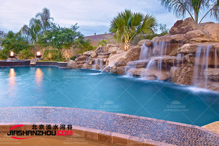 塑石假山.jpg 塑石假山