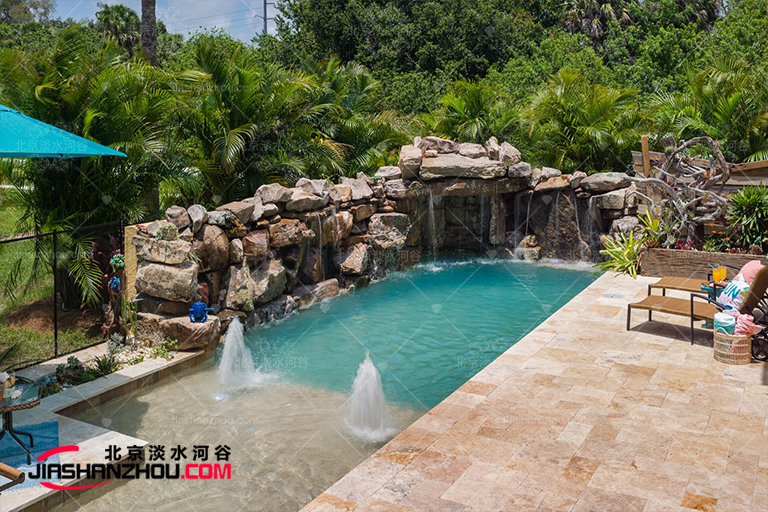 塑石假山.jpg 塑石假山