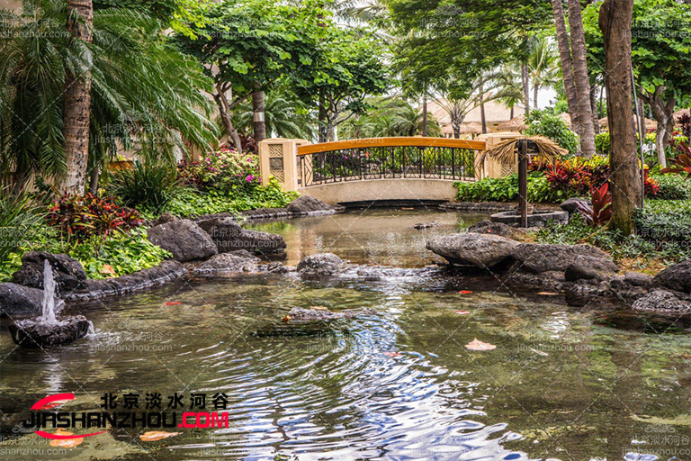 塑石假山.jpg 塑石假山