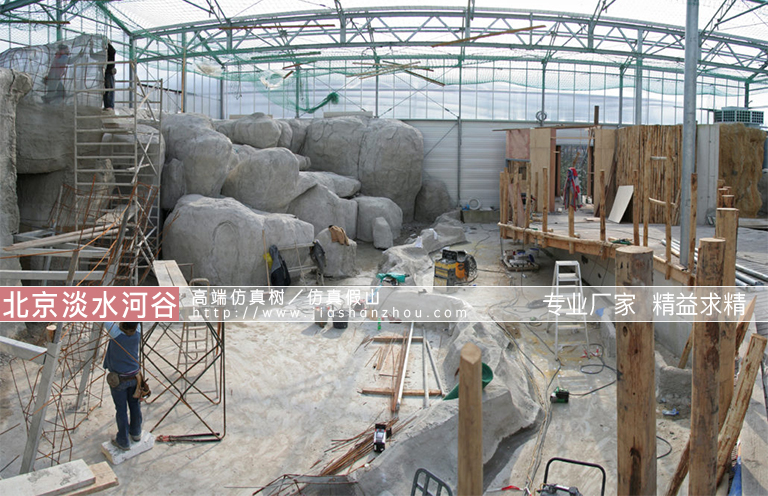 塑石假山.jpg 塑石假山