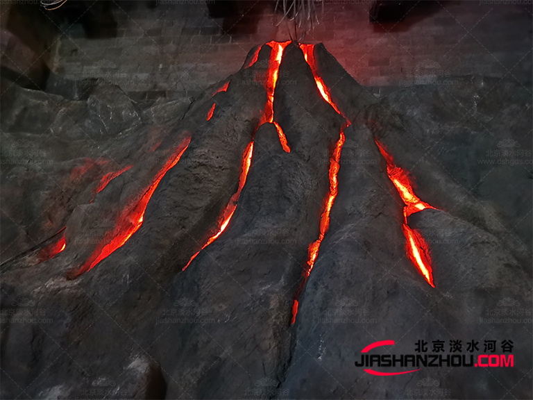 塑石假山.jpg 塑石假山