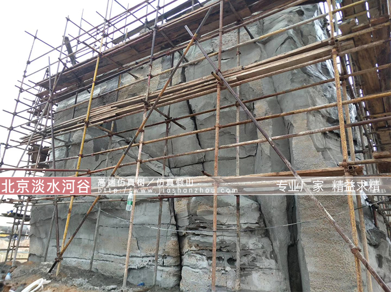 塑石假山.jpg 塑石假山