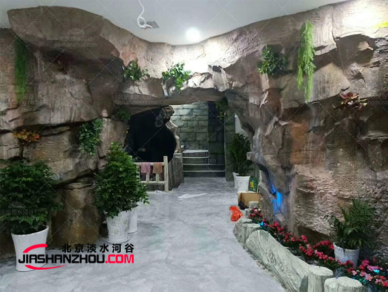 山洞式客棧.jpg 山洞式客棧