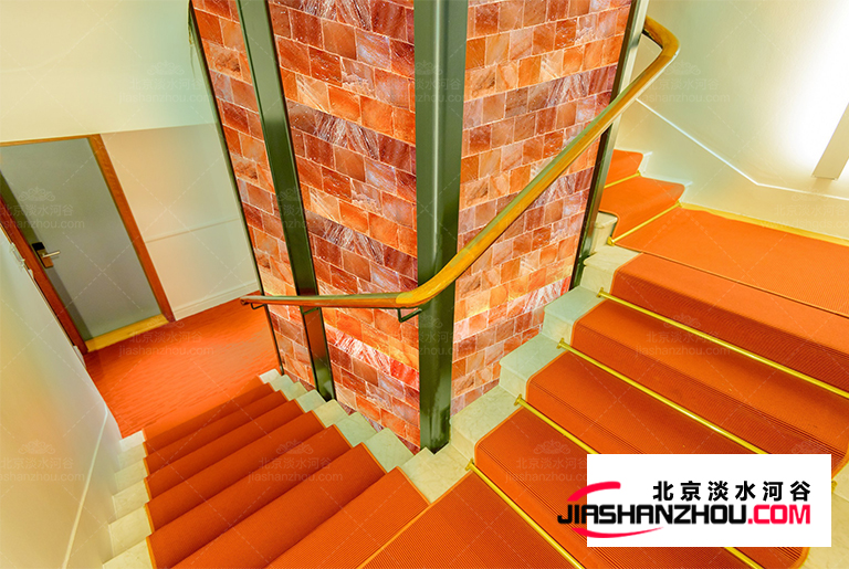 鹽洞養(yǎng)生房5.jpg 鹽洞養(yǎng)生房