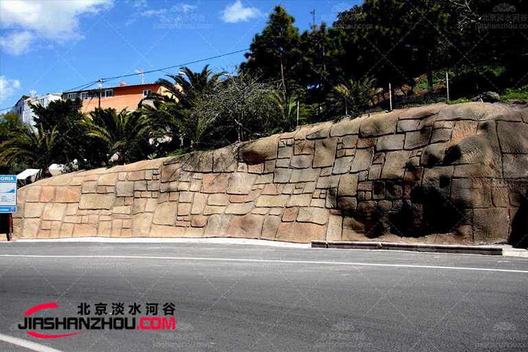 塑石假山.jpg 塑石假山