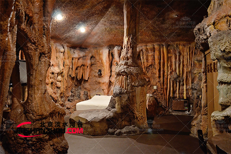 仿真洞穴酒店.jpg 仿真洞穴酒店