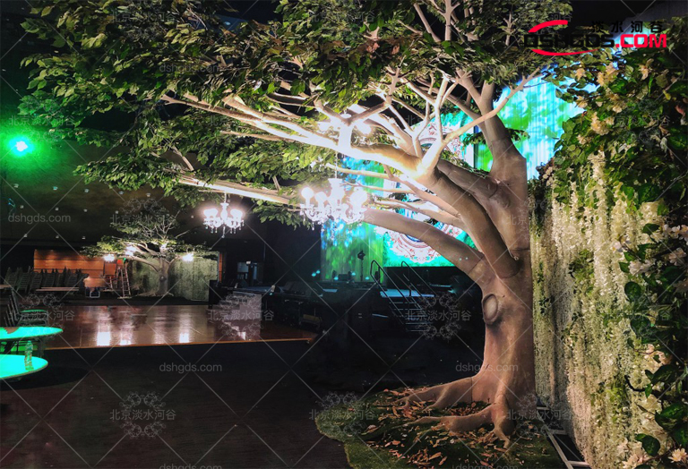 仿真榕樹.jpg 仿真榕樹