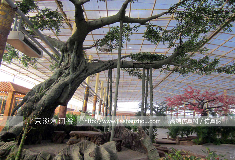 仿真榕樹.jpg 仿真榕樹