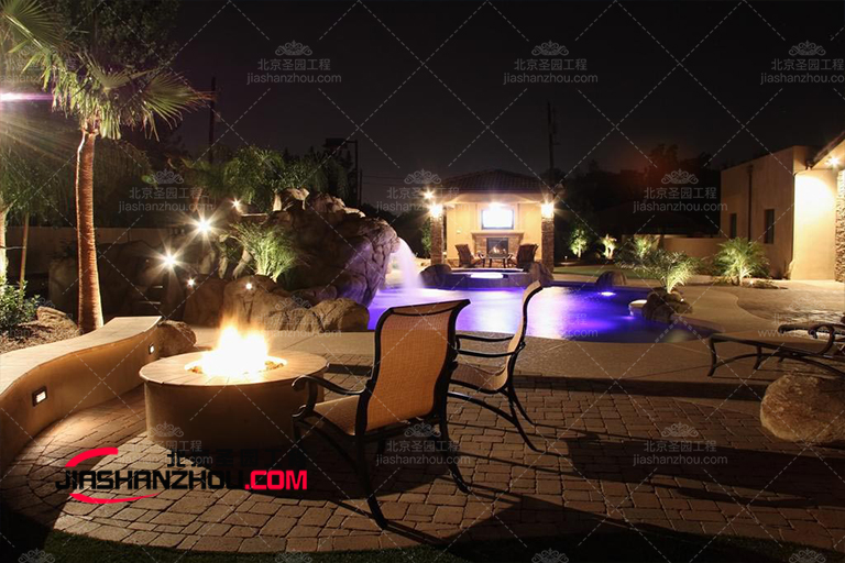 塑石假山.jpg 塑石假山