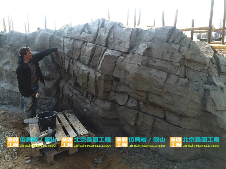 假山水池.jpg 假山水池