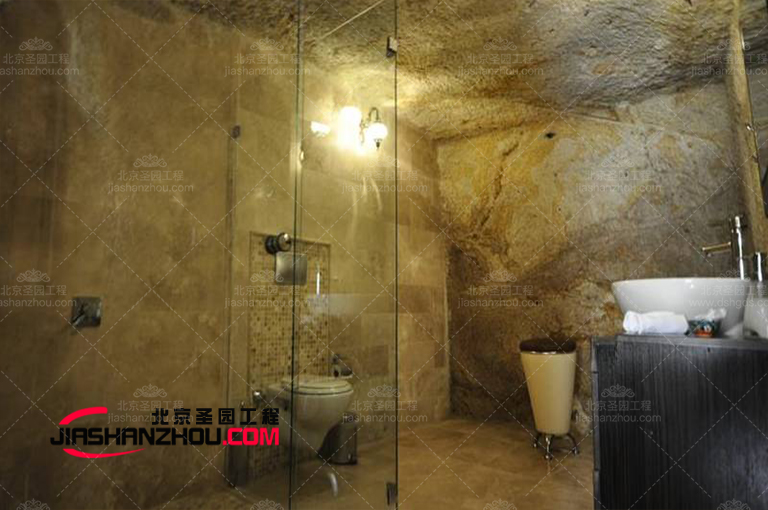 仿真溶洞浴室.jpg 仿真溶洞浴室