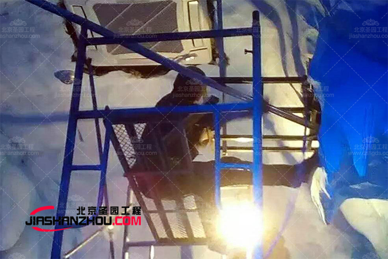 洞穴式鹽療房.jpg 洞穴式鹽療房