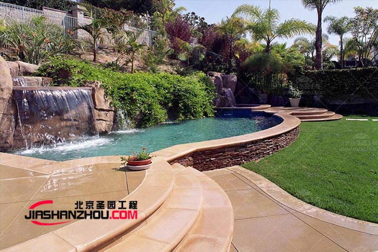 塑石假山水池.jpg 塑石假山水池