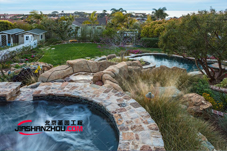 塑石假山水池.jpg 塑石假山水池