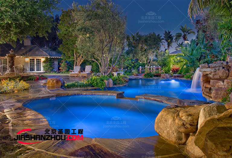 塑石假山水池.jpg 塑石假山水池