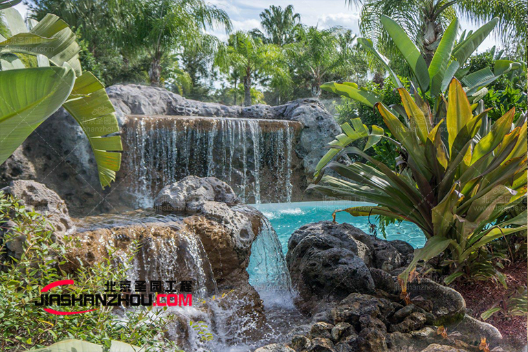 塑石假山.jpg 塑石假山