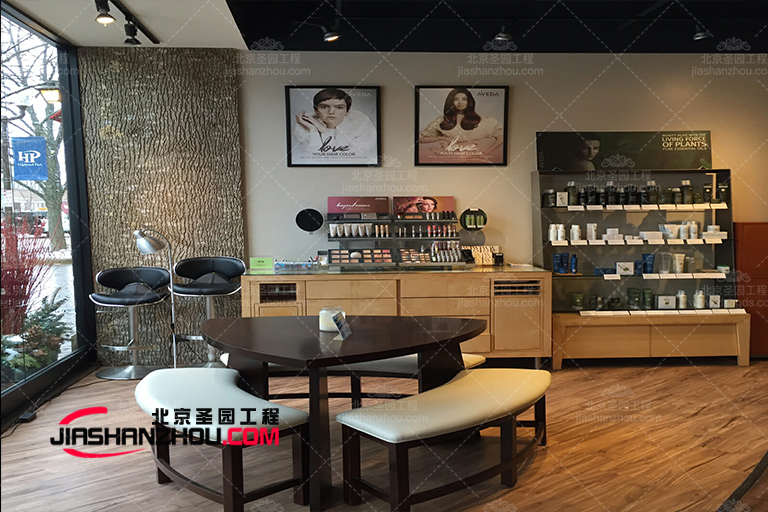 仿真樹皮酒店.jpg 仿真樹皮酒店