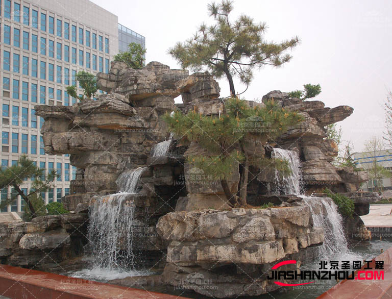 塑石假山.jpg 塑石假山