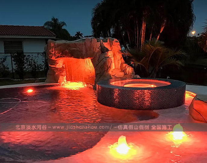 水泥假山溫泉池.jpg 水泥假山溫泉池.jpg