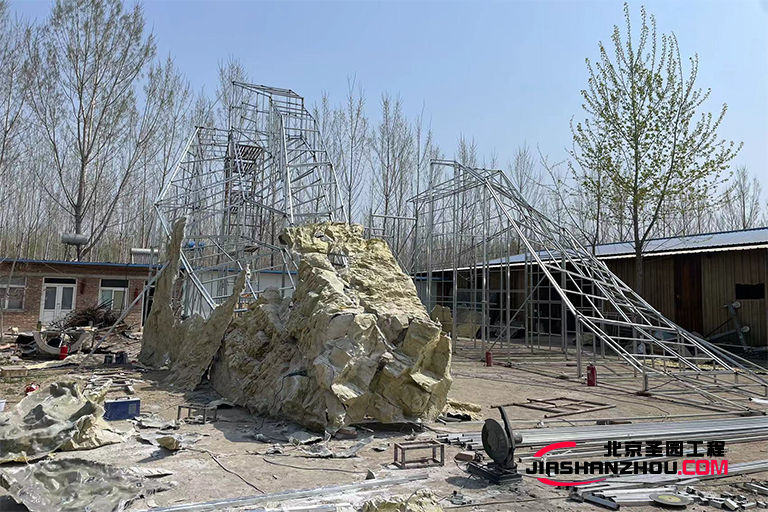 塑石假山.jpg 塑石假山.jpg