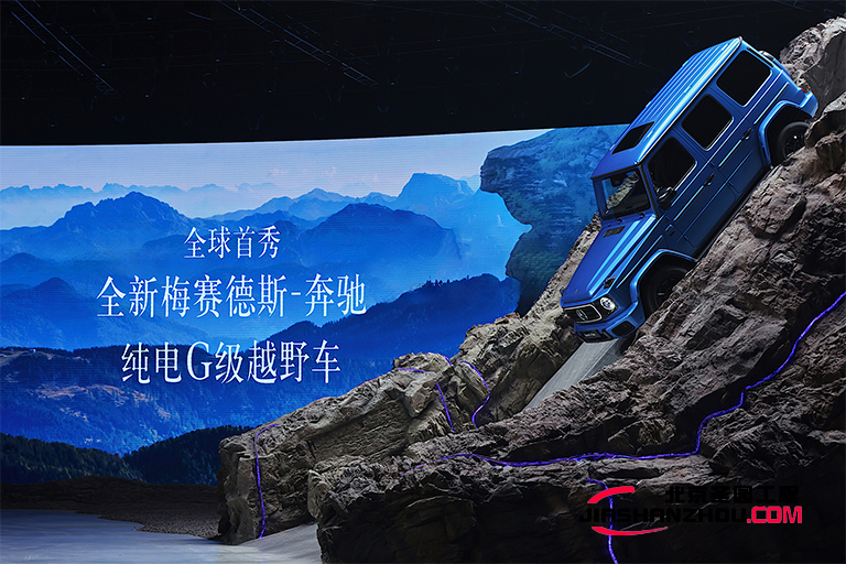 仿真假山.jpg 仿真假山.jpg