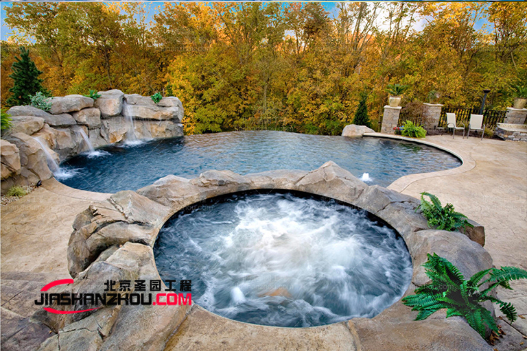 水泥假山.jpg 水泥假山.jpg