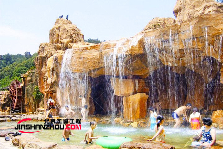 水泥假山.jpg 水泥假山.jpg