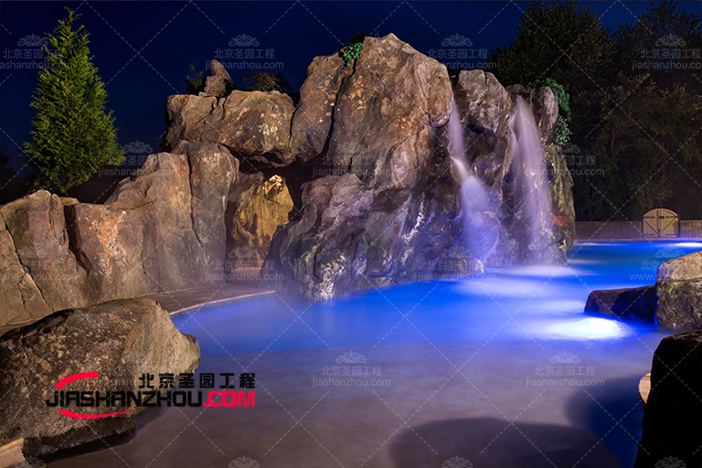 水泥假山.jpg 水泥假山.jpg