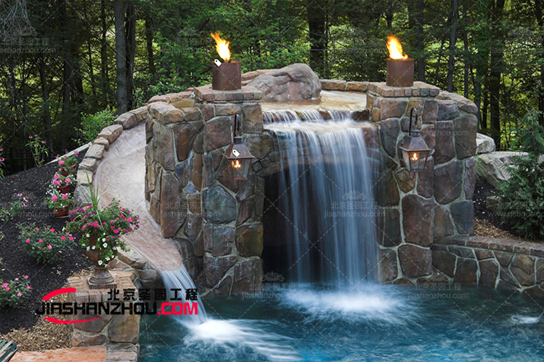 塑石假山.jpg 塑石假山.jpg