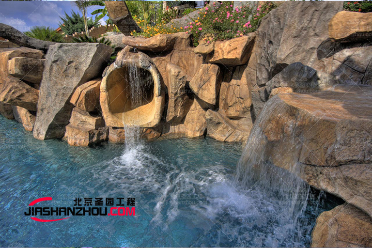 塑石假山.jpg 塑石假山.jpg