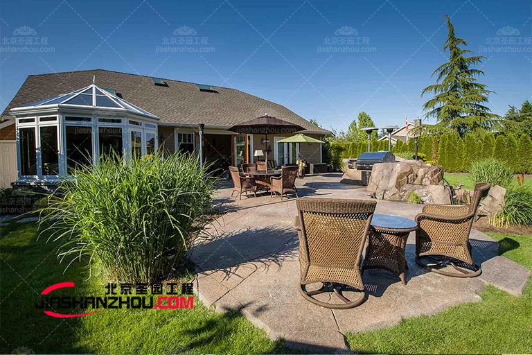 塑石假山.jpg 塑石假山